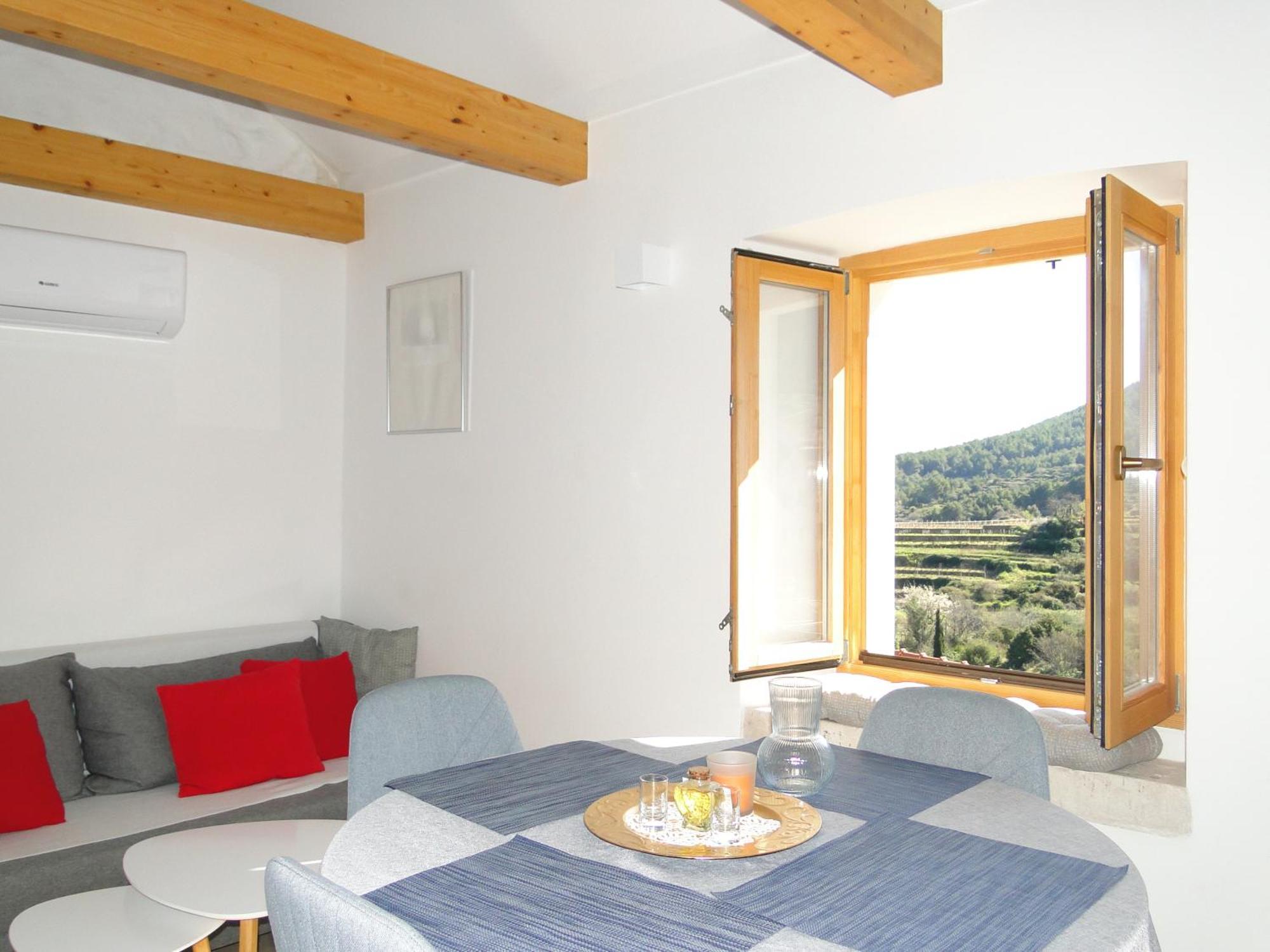 Heritage Apartments Kyra & Fox In Pitve, Hvar Buitenkant foto